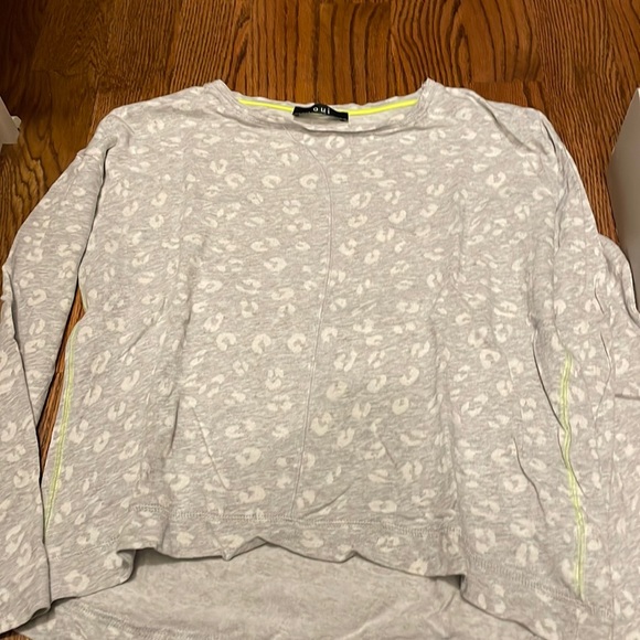 Holt Renfrew Print Grey/cream sweatshirt with Neon stitching - Picture 1 of 5